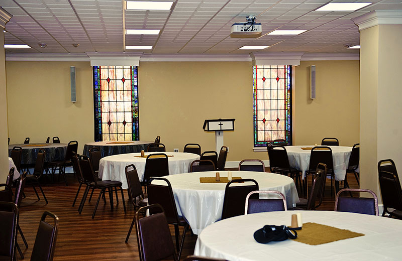 Bradford AV upgraded the Fellowship Hall at the First Baptist Church (Chatsworth, GA), with Tannoy VLS column speakers and Crown amplification. The rectangular space handles meetings, lectures, movies, civic gatherings, and overflow from services.