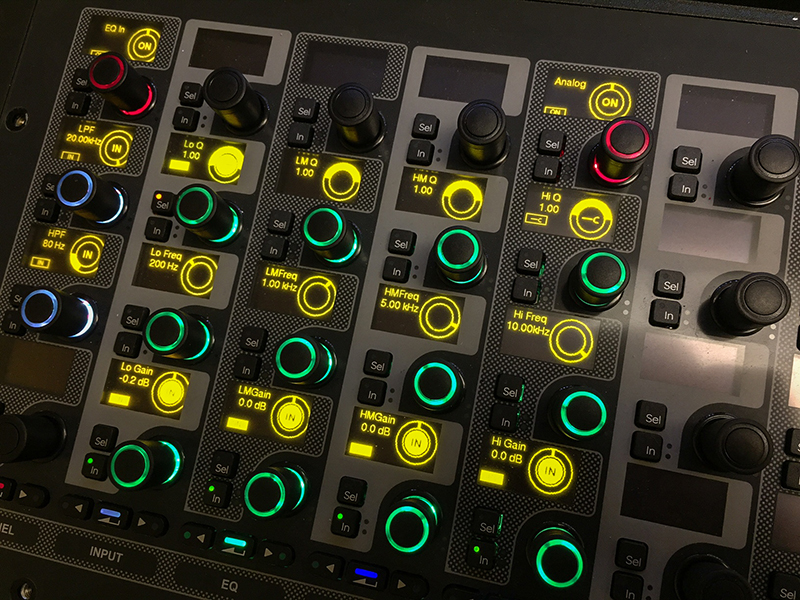 Fig. 1: One enhancement in S6L version 5.1 is improved parameters displayed by the OLEDs, such as the EQ section.