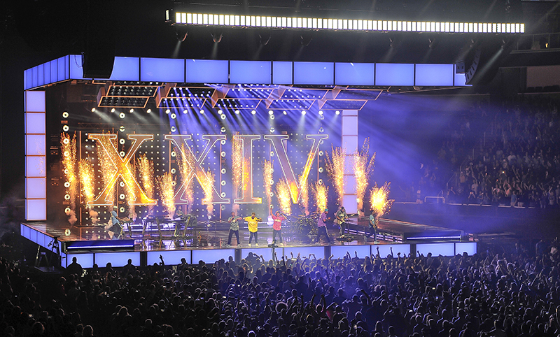 Bruno Mars 24K Magic Tour photo by Steve Jennings