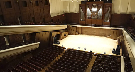  Yamaha Sound System Corporation designed and installed the L-Acoustics Kara II-based system, encouraging flexible musical programming and efficient operation by in-house Sigma Communications engineers